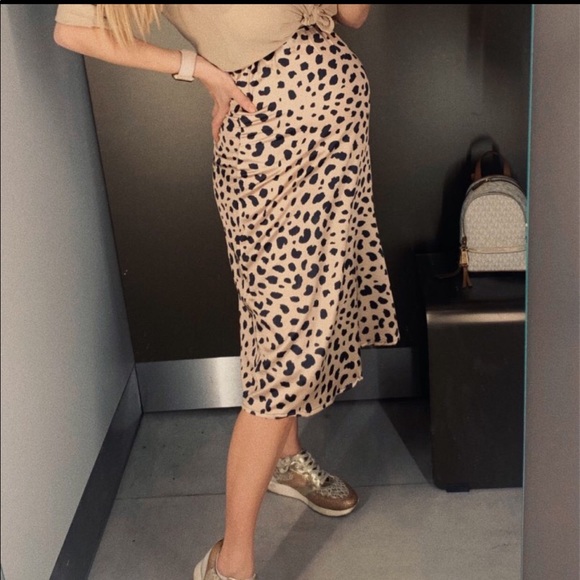 New Arrival! Cheetah Animal Print Midi Slip Skirt - Picture 6 of 8